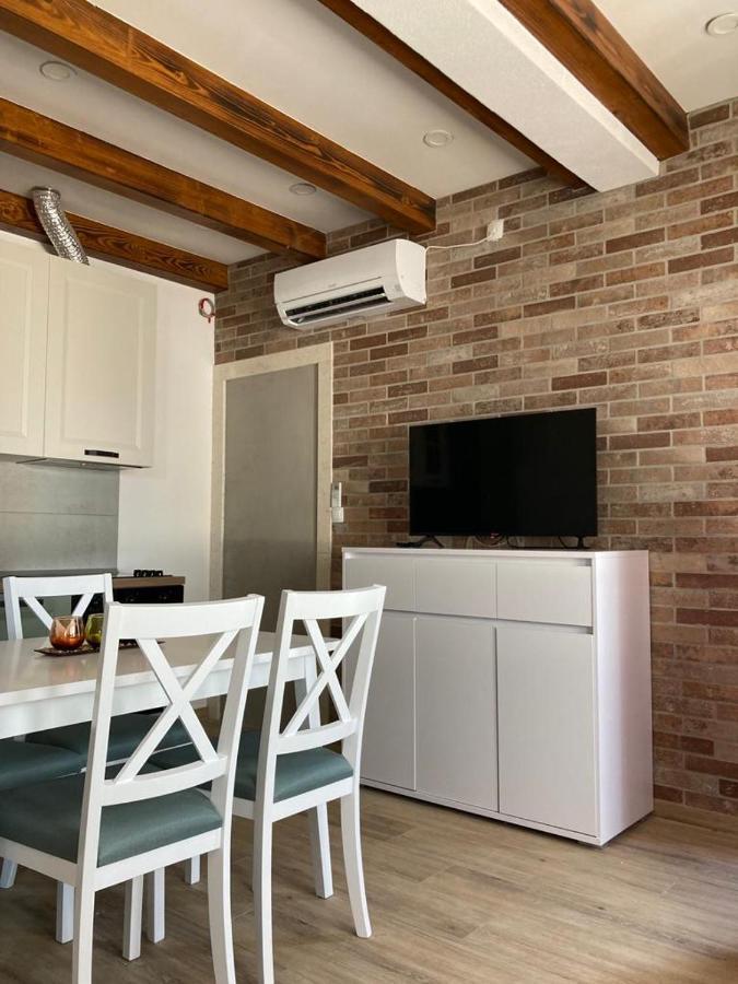 Studio Apartman Luka Stari Grad Kültér fotó